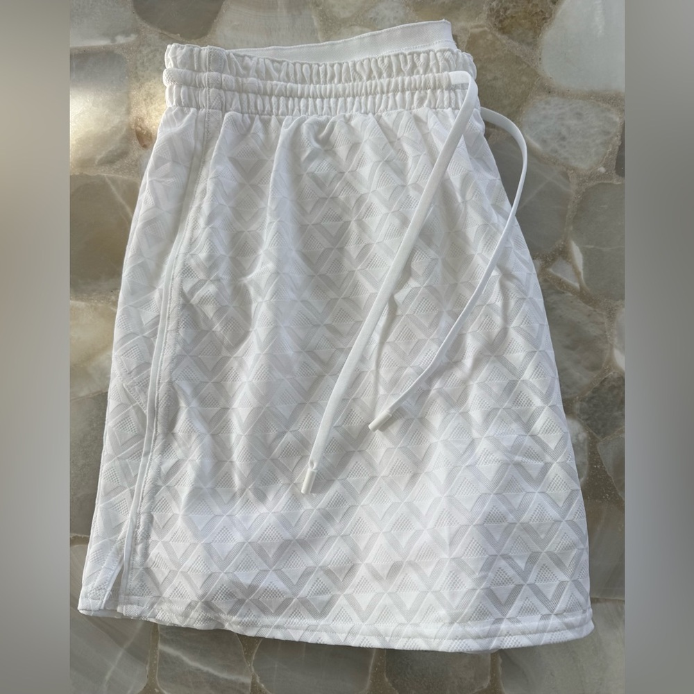 Lululemon Athletica NWT White Textured Mesh Tennis Skirt - Picture 7 of 7